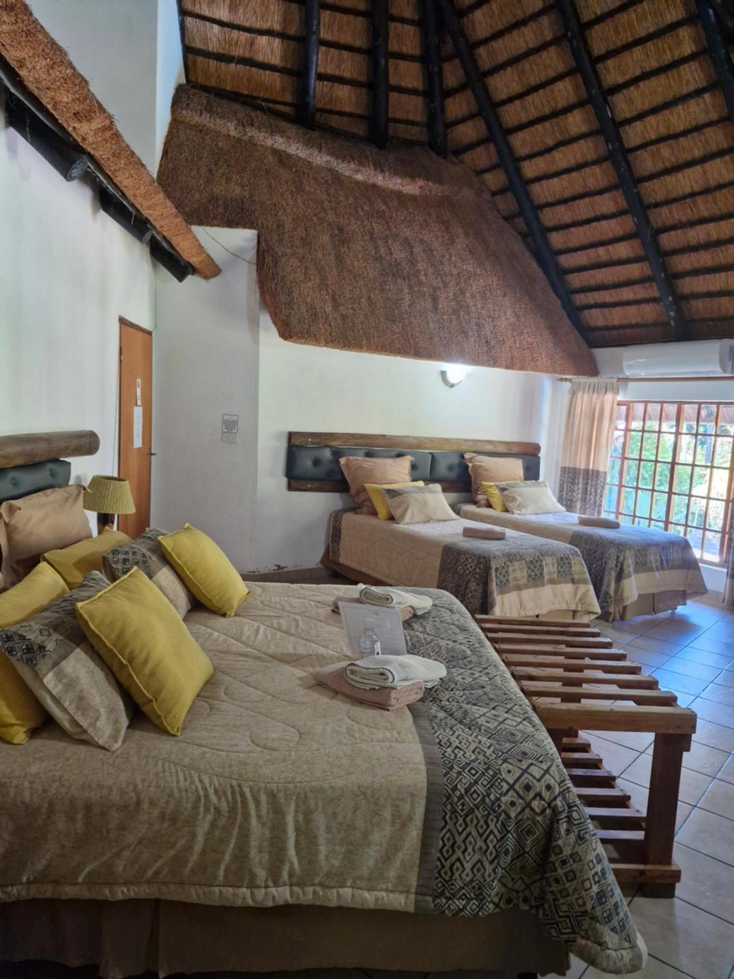 African Ambience Guest House Saint Lucia Estuary Exteriör bild