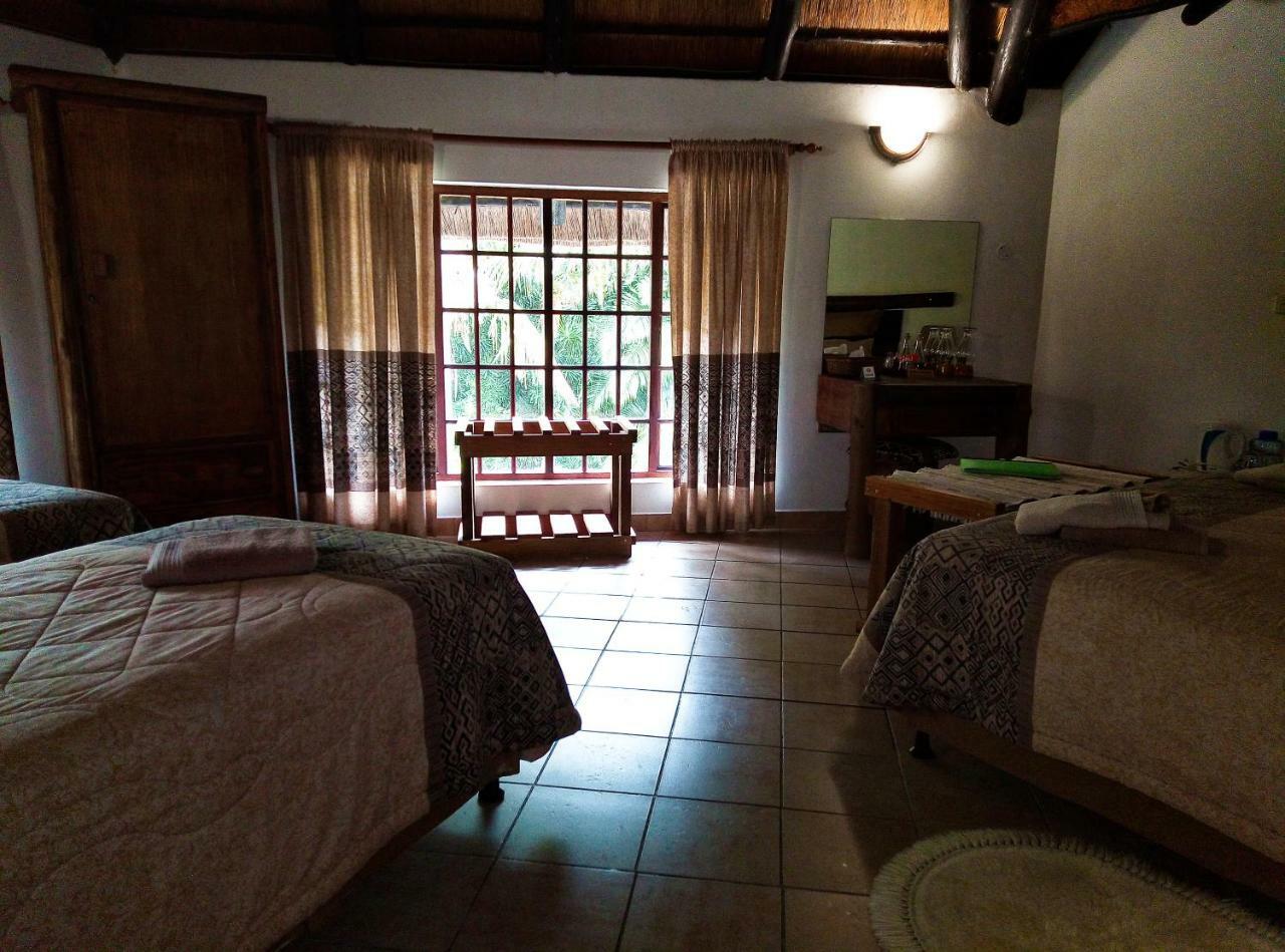 African Ambience Guest House Saint Lucia Estuary Exteriör bild